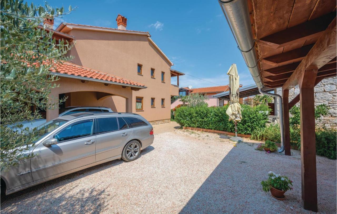 Stunning Apartment In Rovinj With Kitchen Ngoại thất bức ảnh